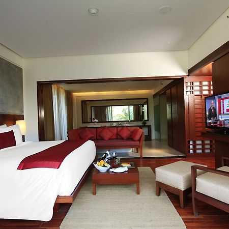 Holiday Inn & Suites Bengaluru Whitefield Ngoại thất bức ảnh