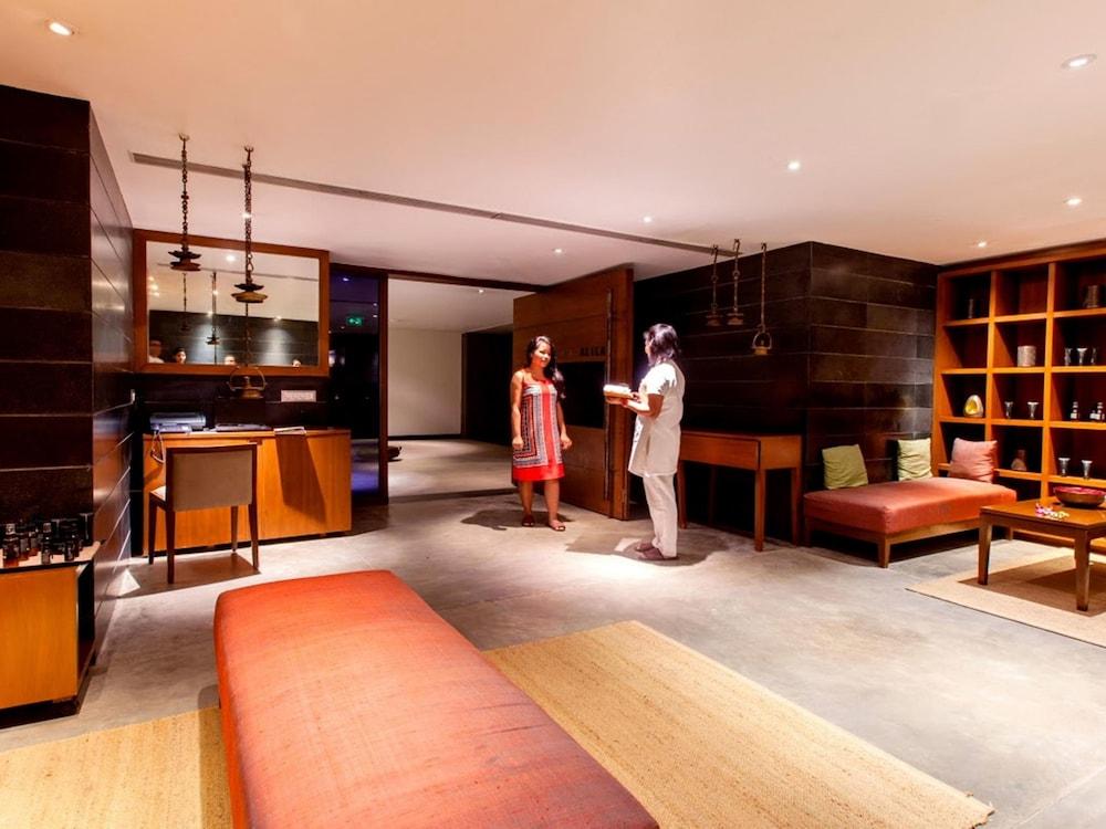 Holiday Inn & Suites Bengaluru Whitefield Ngoại thất bức ảnh