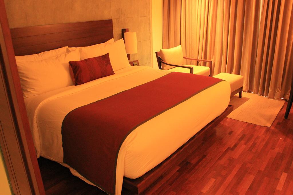 Holiday Inn & Suites Bengaluru Whitefield Ngoại thất bức ảnh
