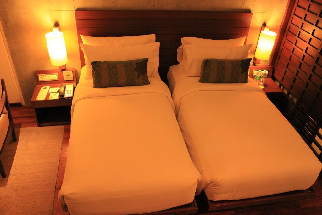 Holiday Inn & Suites Bengaluru Whitefield Ngoại thất bức ảnh