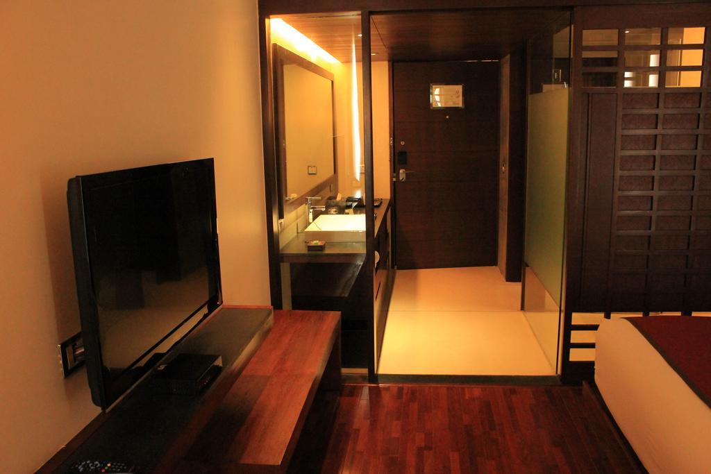 Holiday Inn & Suites Bengaluru Whitefield Ngoại thất bức ảnh
