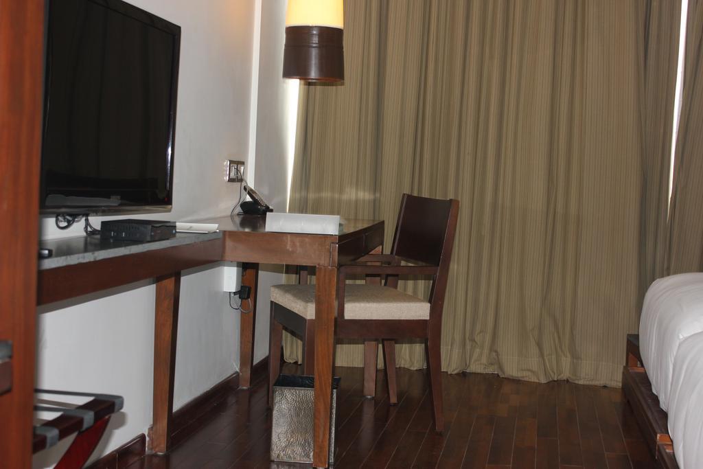 Holiday Inn & Suites Bengaluru Whitefield Ngoại thất bức ảnh